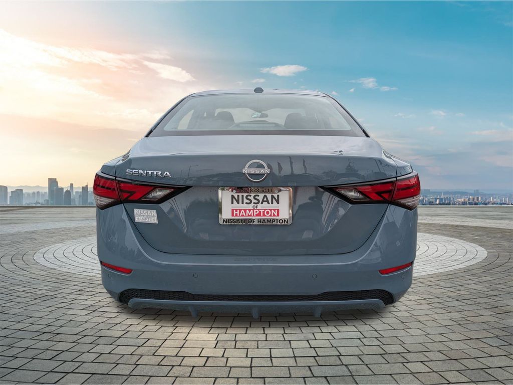 2025 Nissan Sentra SV photo 4