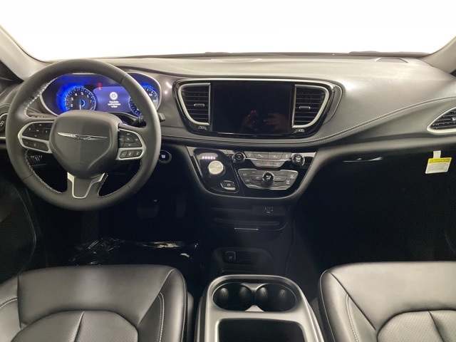 2026 Chrysler Pacifica photo 39