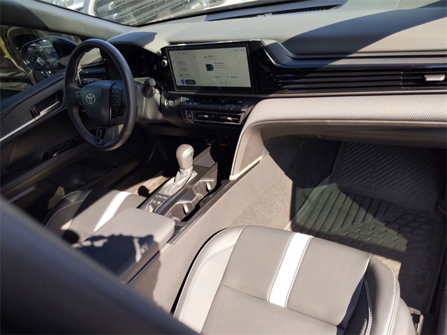 2025 Toyota Camry SE photo 29