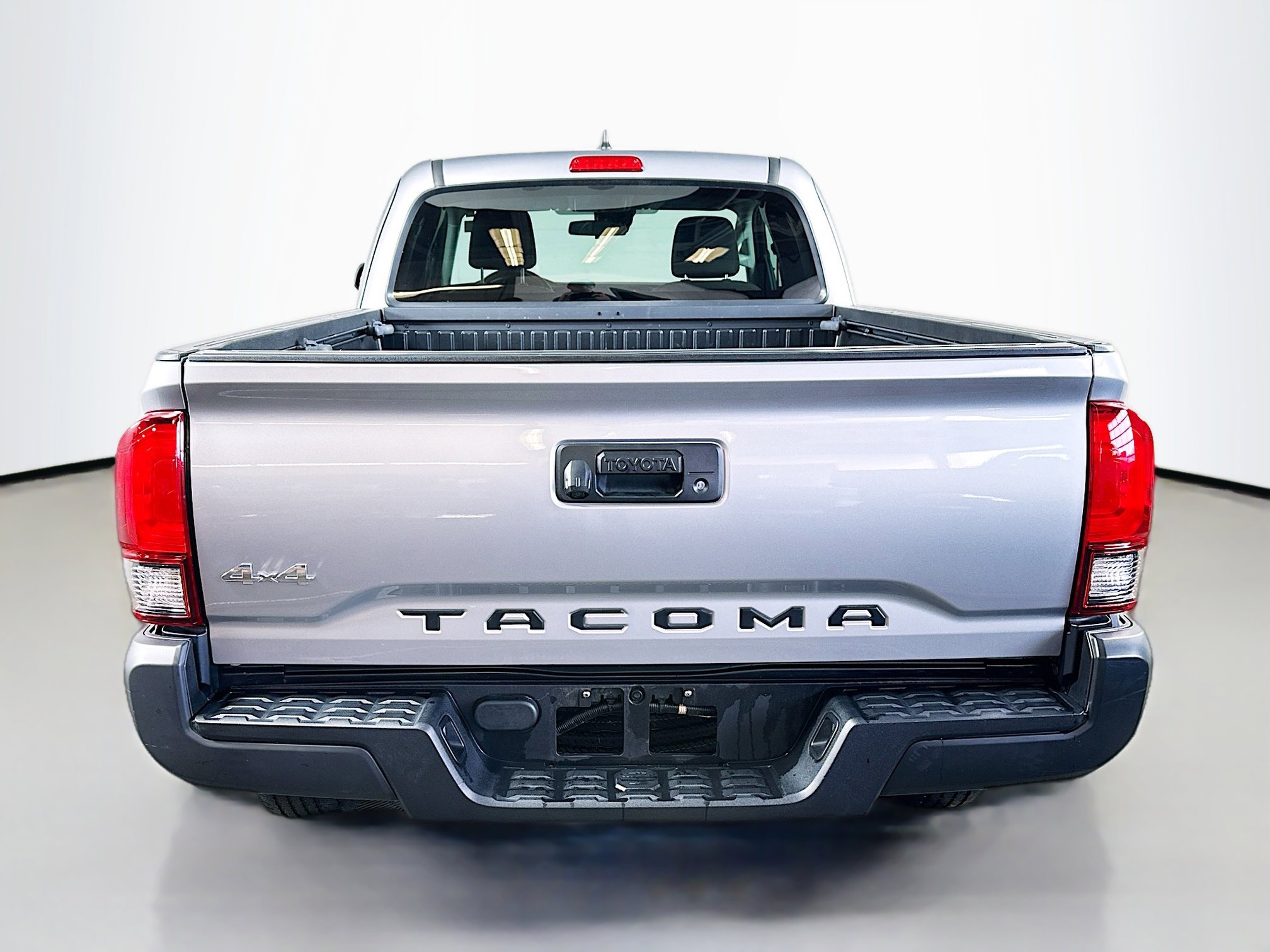 2019 Toyota Tacoma SR 4x4 photo 6