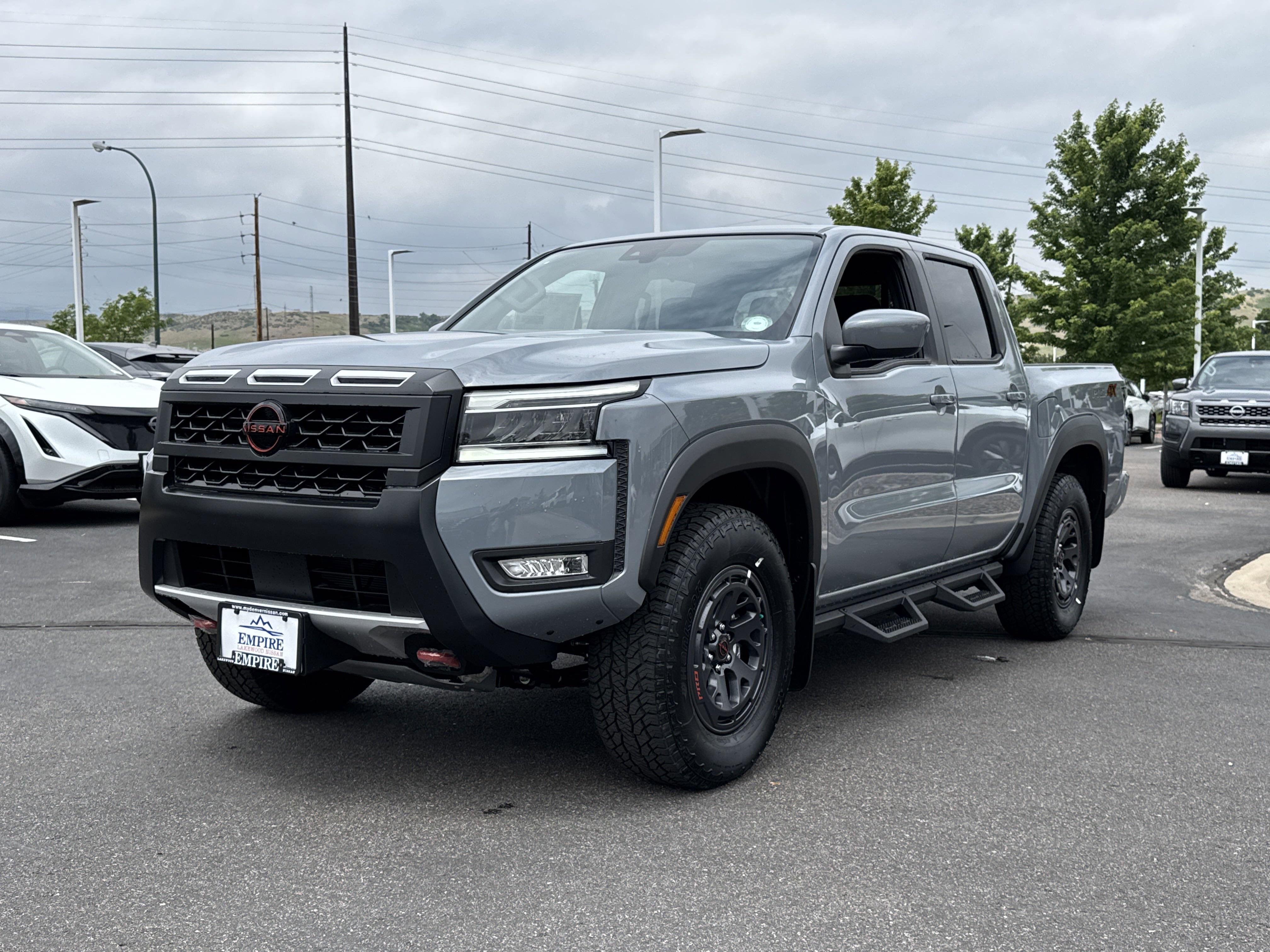2025 Nissan Frontier PRO-4X photo 3