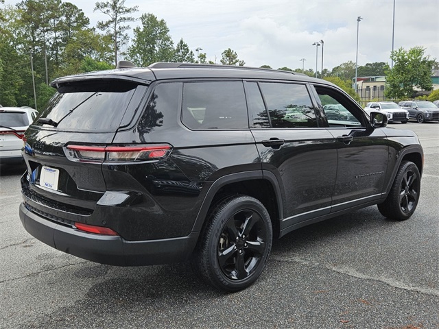 2023 Jeep Grand Cherokee Altitude photo 13