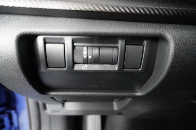 2025 Subaru Crosstrek Premium photo 15
