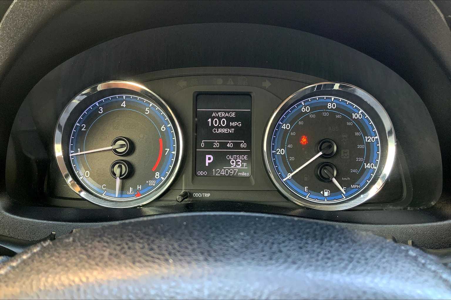2019 Toyota Corolla LE photo 25