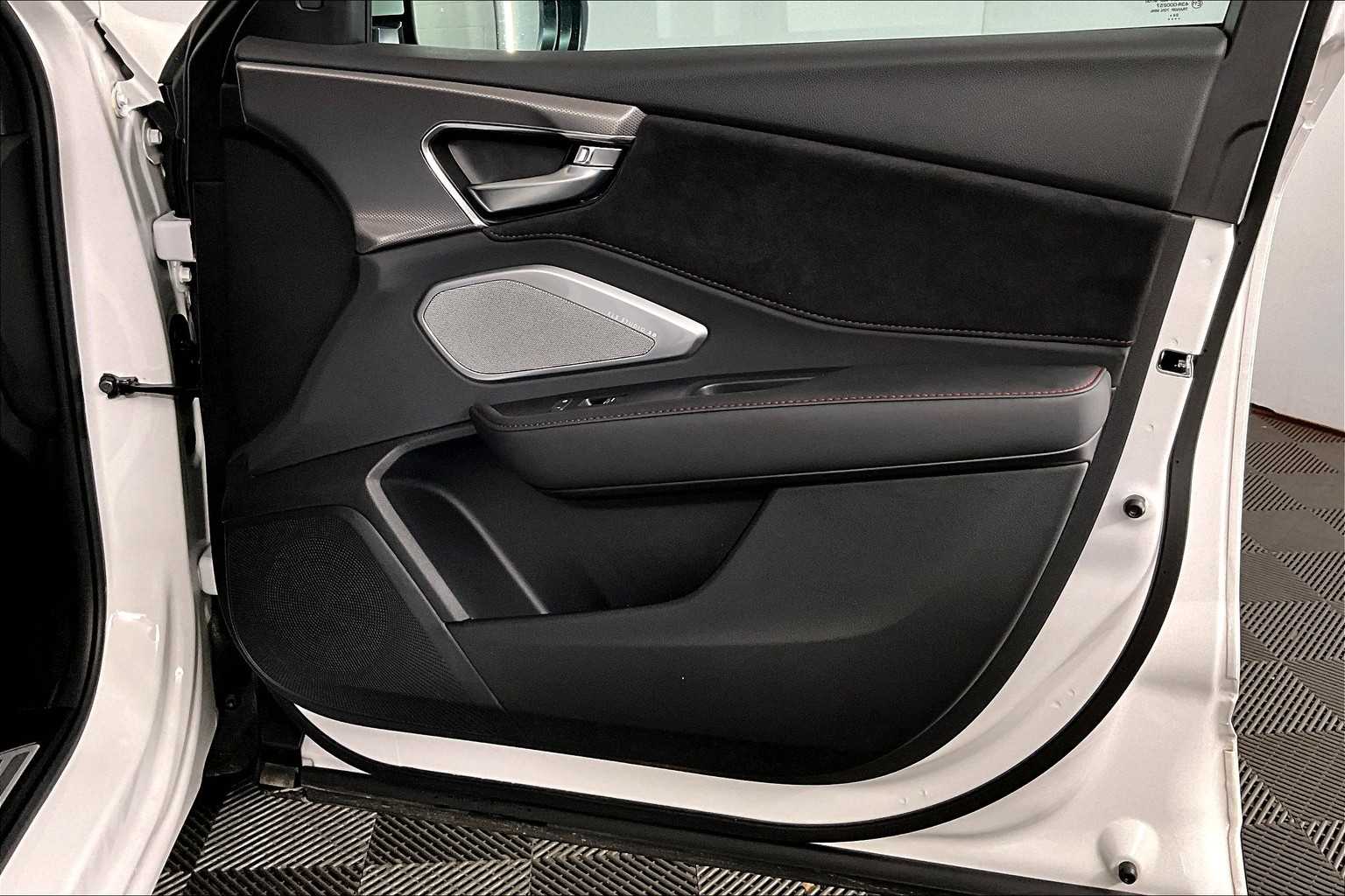 2025 Acura RDX A-Spec photo 19
