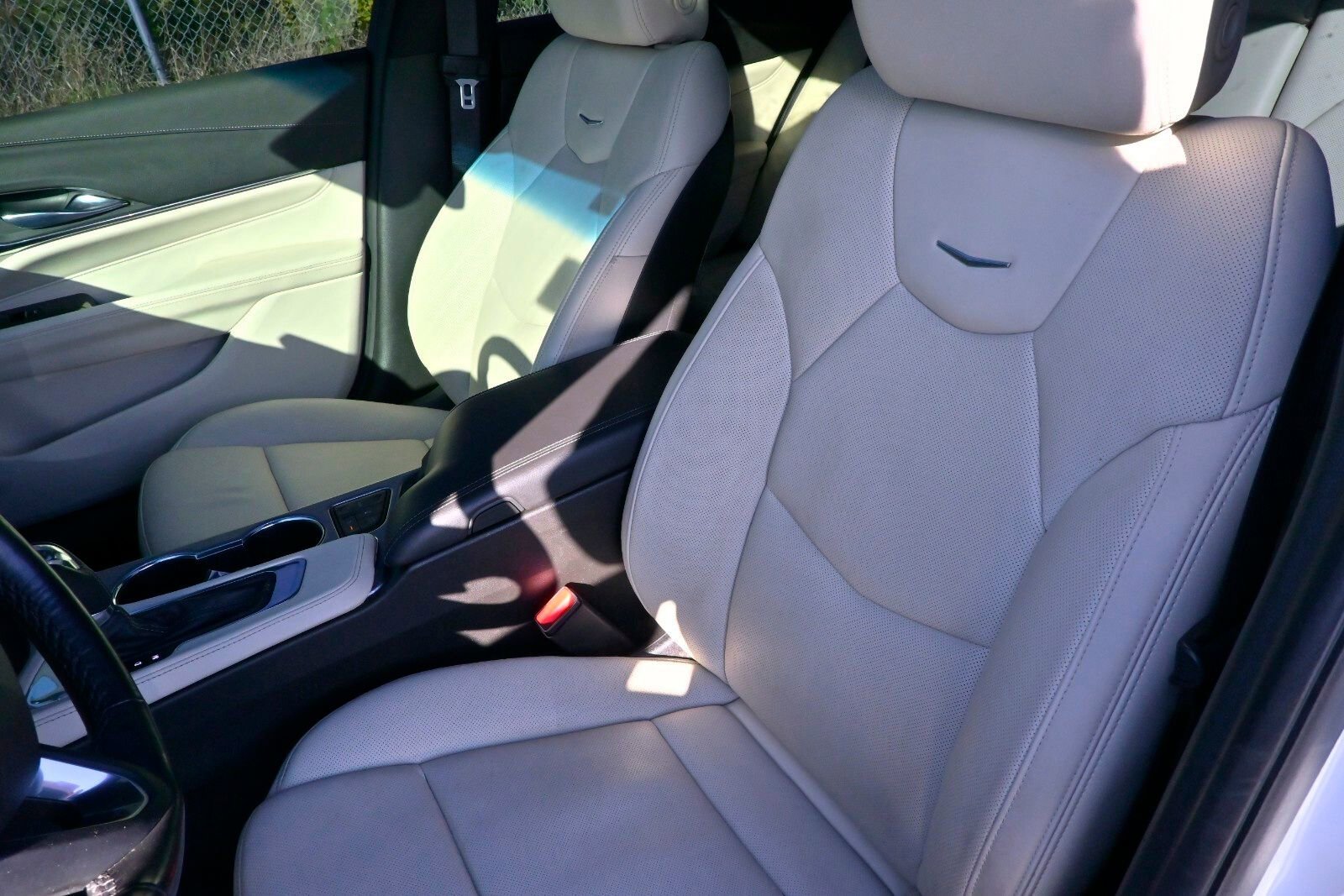 2023 Cadillac CT4 Premium Luxury photo 4