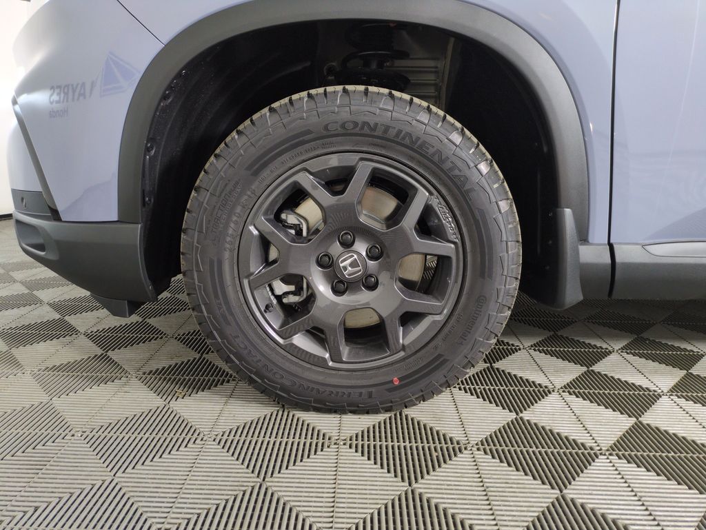 2025 Honda Pilot TrailSport photo 26