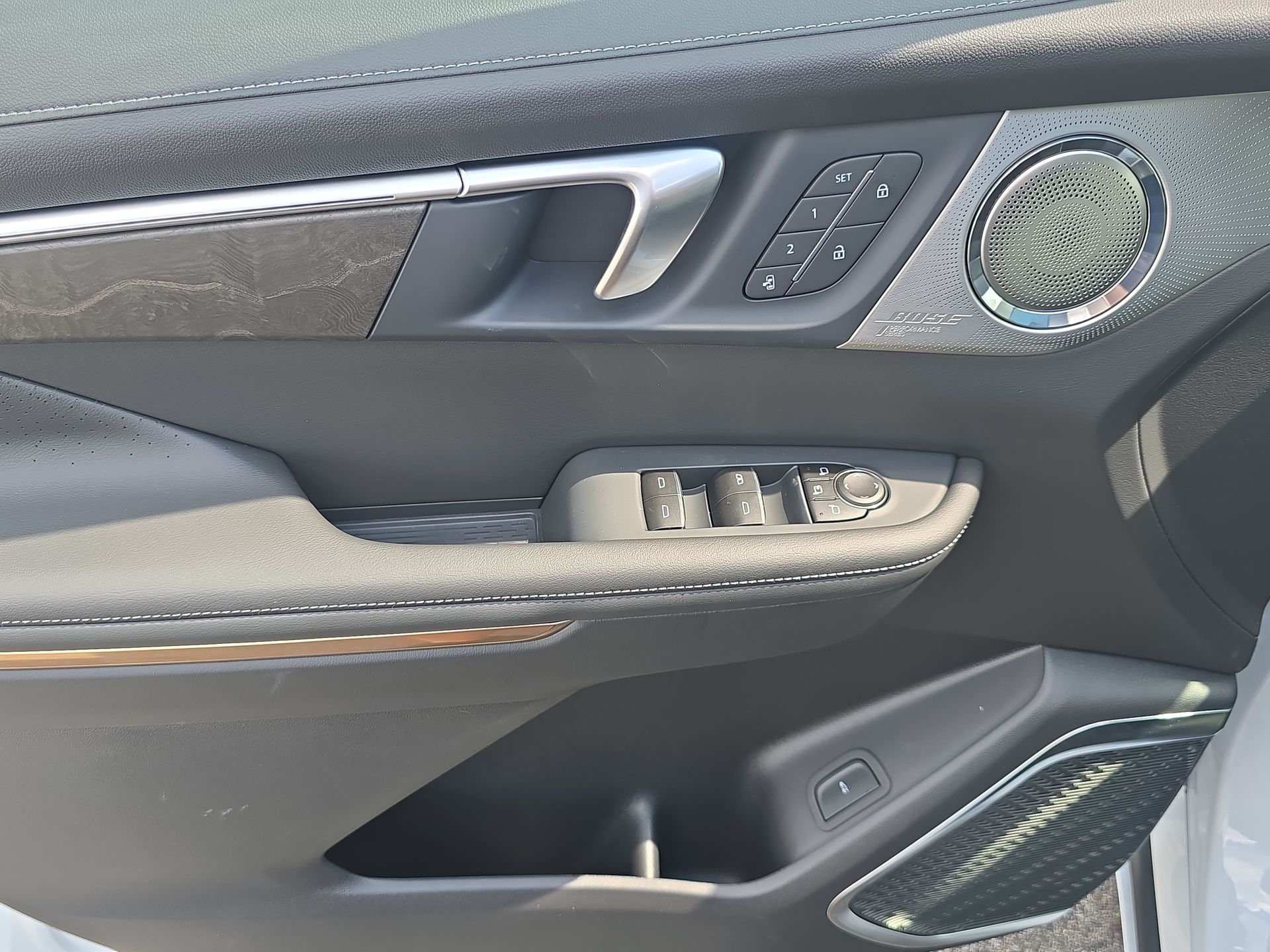 2026 Buick Enclave Avenir photo 18