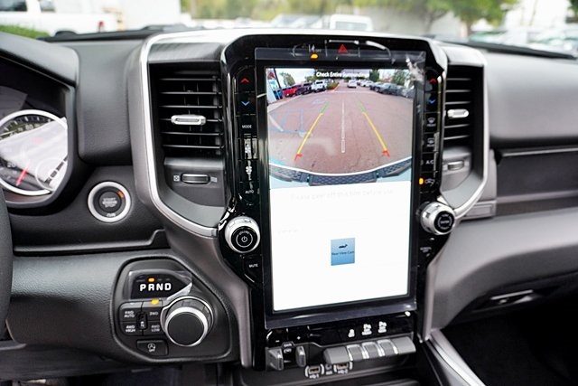 New 2026 Bright White Clear-Coat Exterior Paint RAM Big Horn/Lone Star image 37