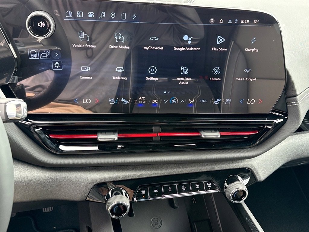 2026 Chevrolet Silverado photo 3