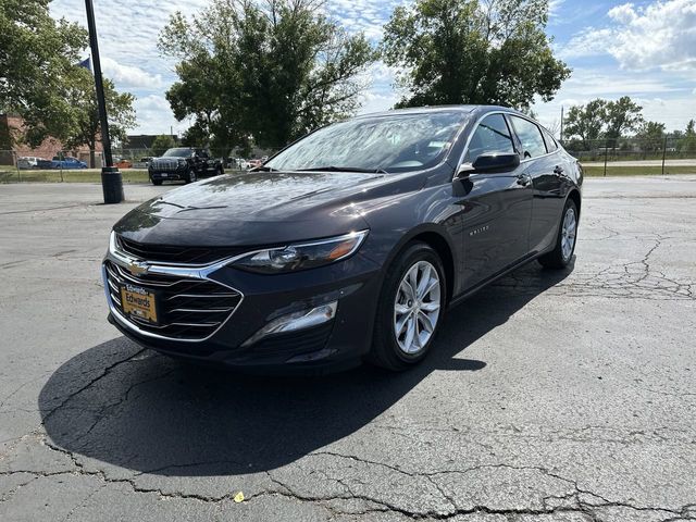 2025 Chevrolet Malibu 1LT photo 2