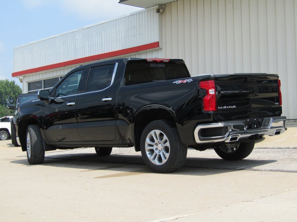 2026 Chevrolet Silverado 1500 LTZ photo 8