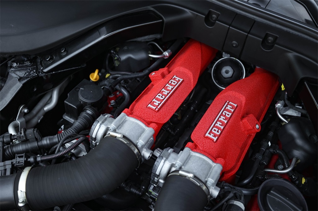 Certified Used 2022 Ferrari Base image 22