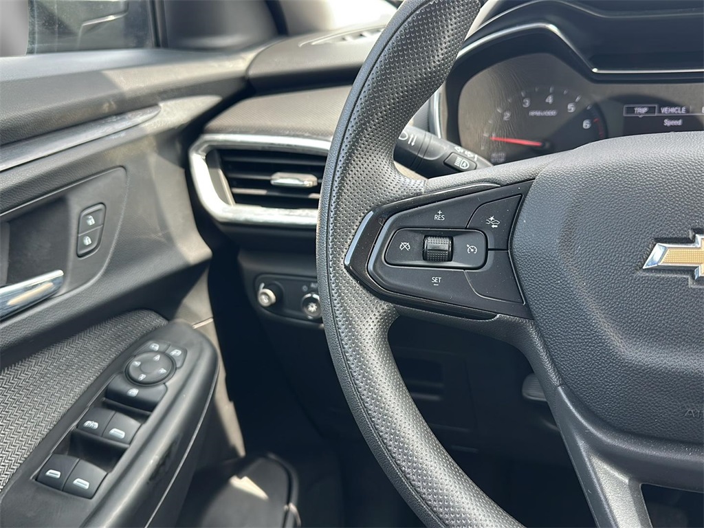 2023 Chevrolet Trailblazer LT photo 4