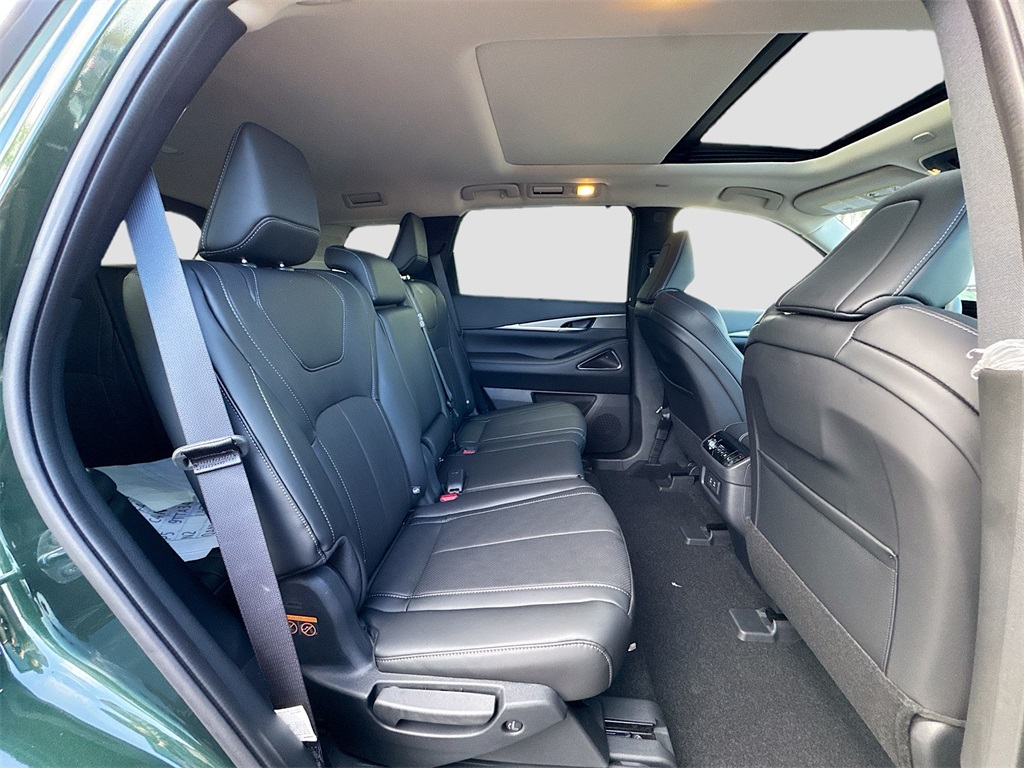 2026 Infiniti QX60 Luxe photo 29