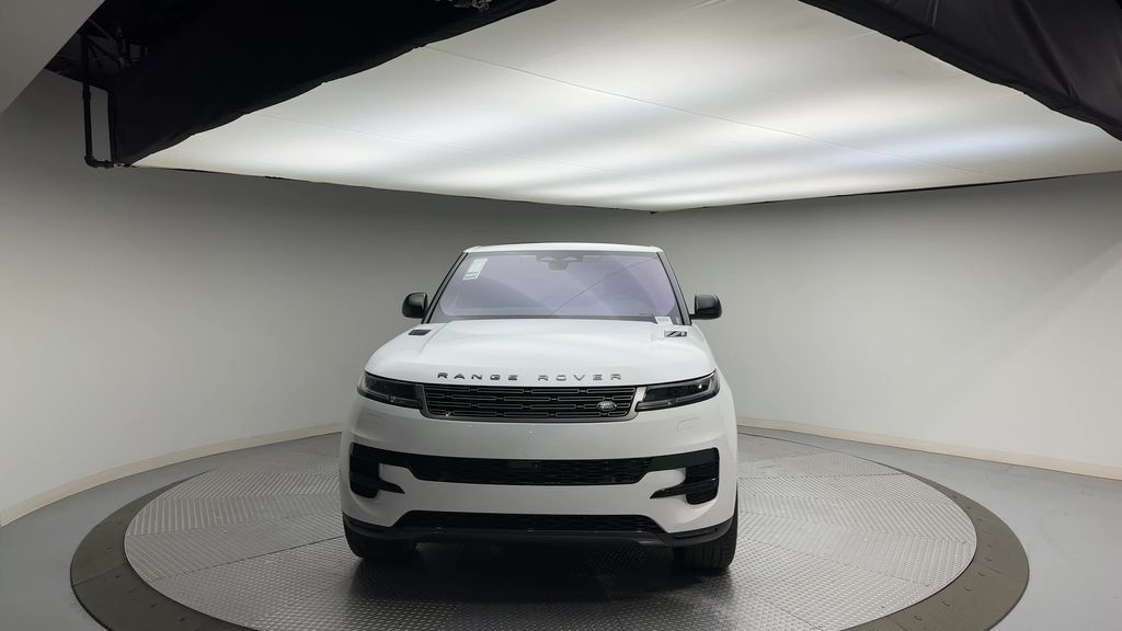 2023 Land Rover Range Rover Sport SE photo 3