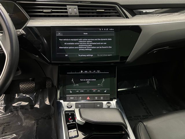 2023 Audi e-tron Premium photo 31