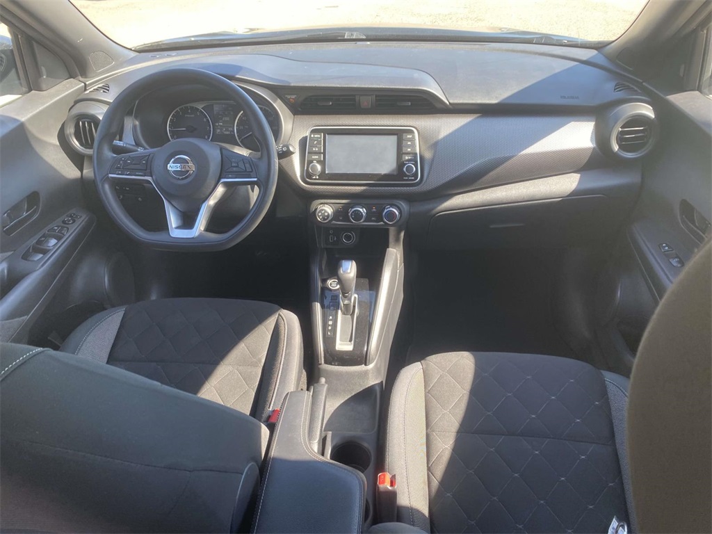2020 Nissan Kicks S photo 9