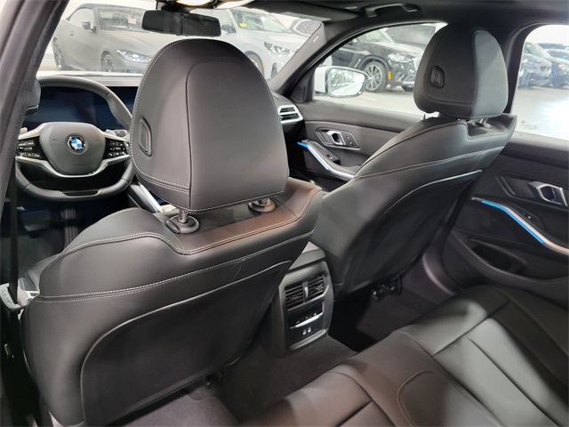 2025 Bmw 330i photo 25