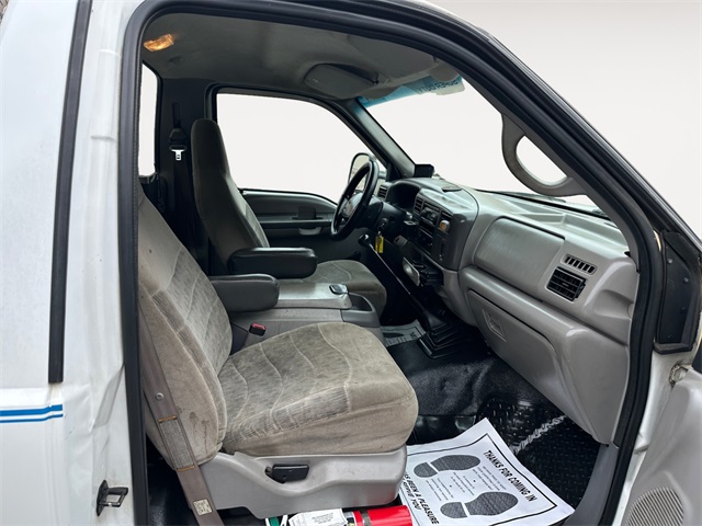 1999 Ford F-550 XL photo 13