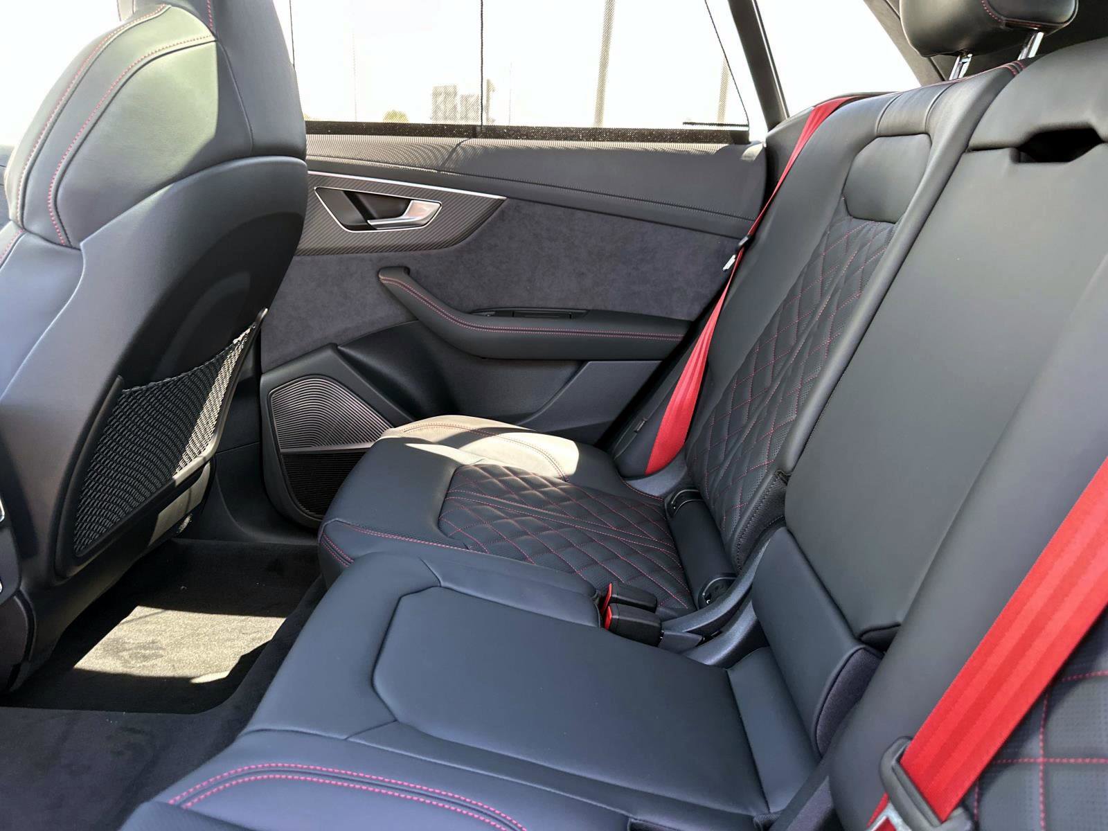 2026 Audi SQ8 Prestige photo 12