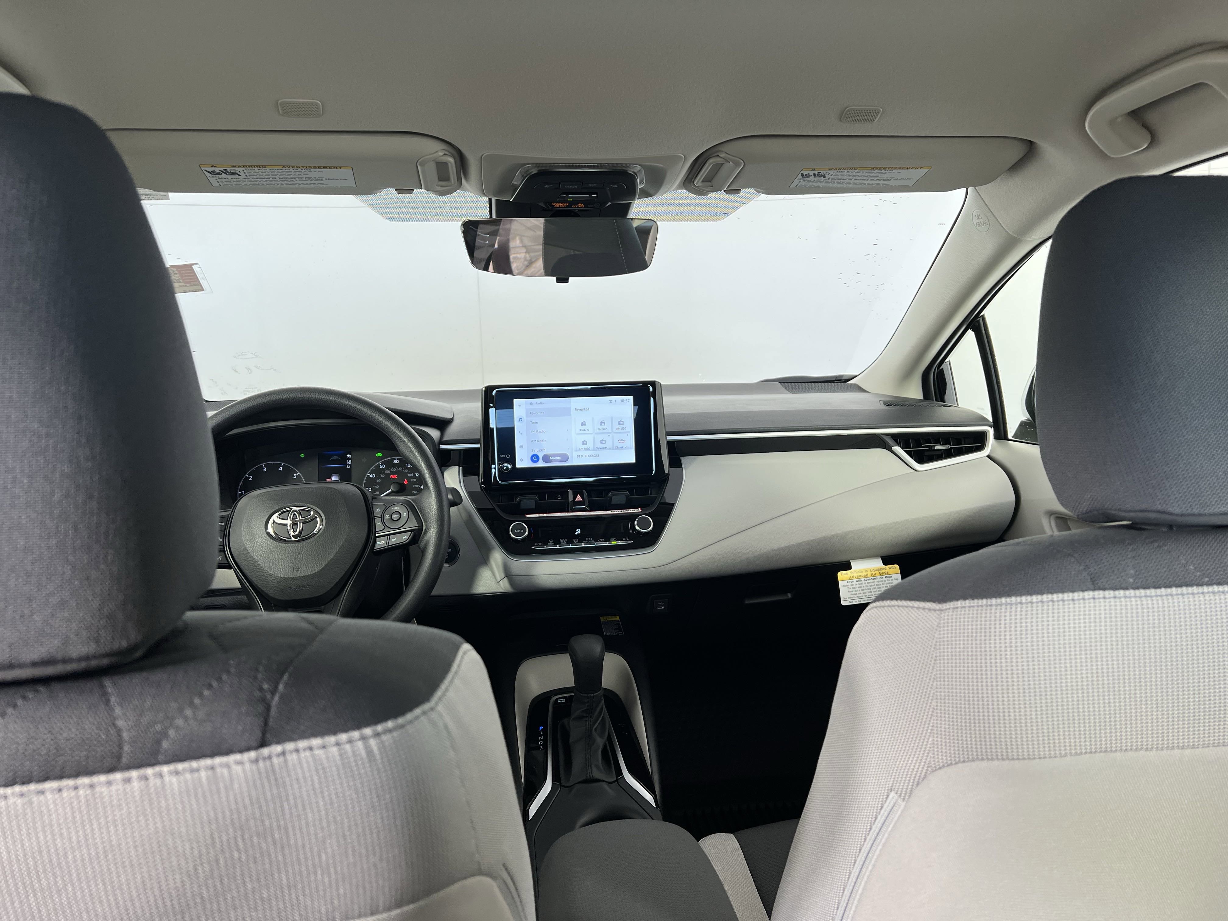 2025 Toyota Corolla Hybrid LE photo 2