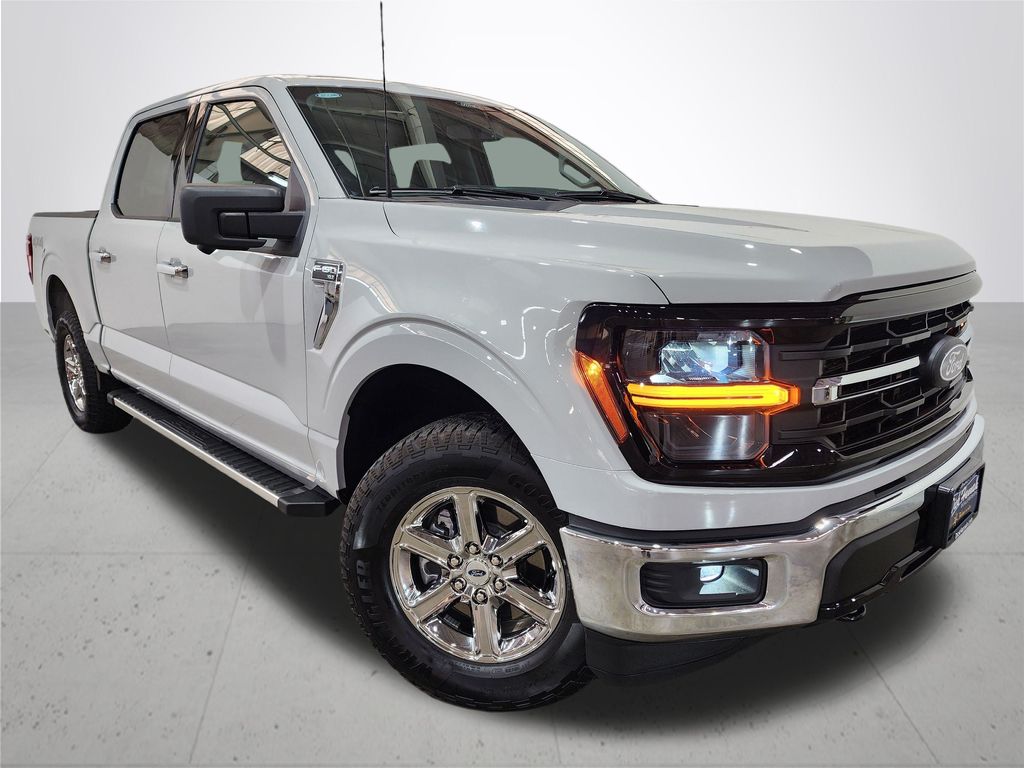 2024 Ford F-150 XLT photo 4