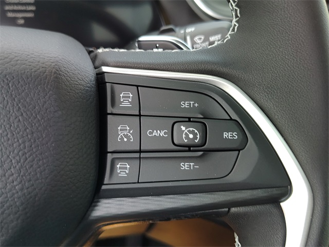 2025 Jeep Grand Cherokee Altitude X photo 16