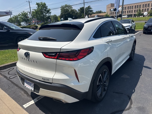 2022 Infiniti QX55 Luxe photo 3