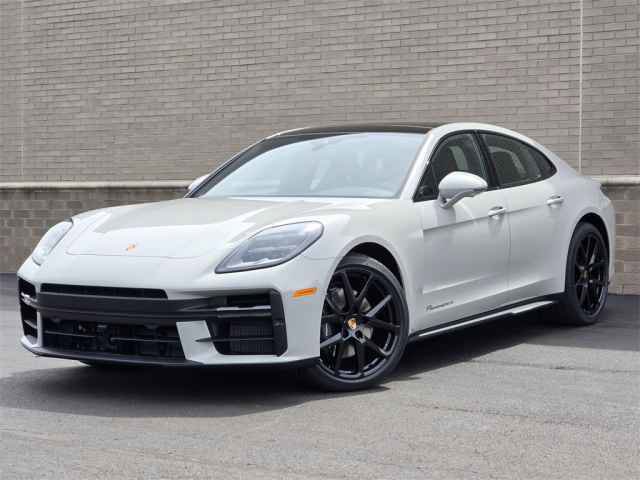 2025 Porsche Panamera