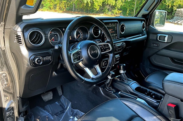 2020 Jeep Wrangler Unlimited Sahara photo 17