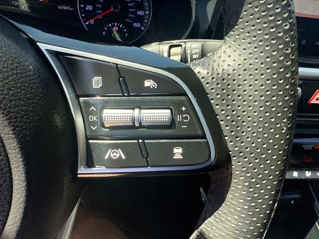 2023 Kia Forte GT-Line photo 29
