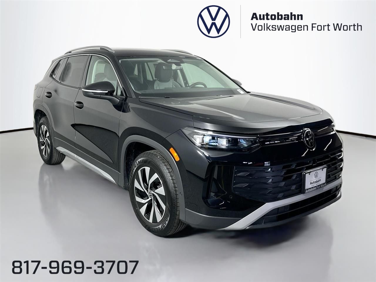 2025 Volkswagen Tiguan S's photo