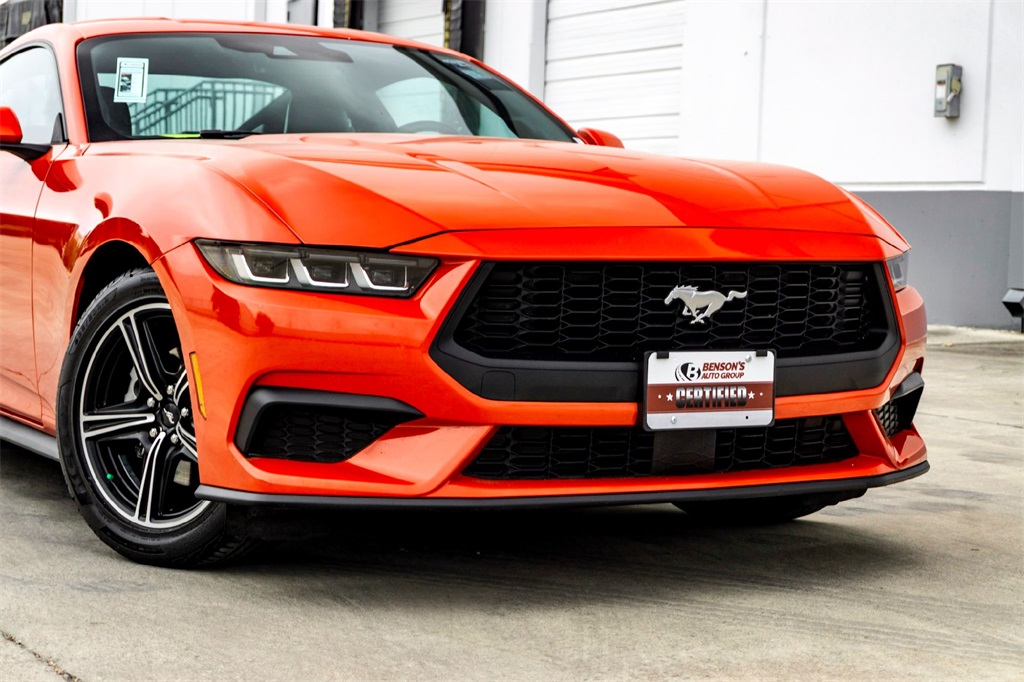 2024 Ford Mustang EcoBoost Premium photo 3