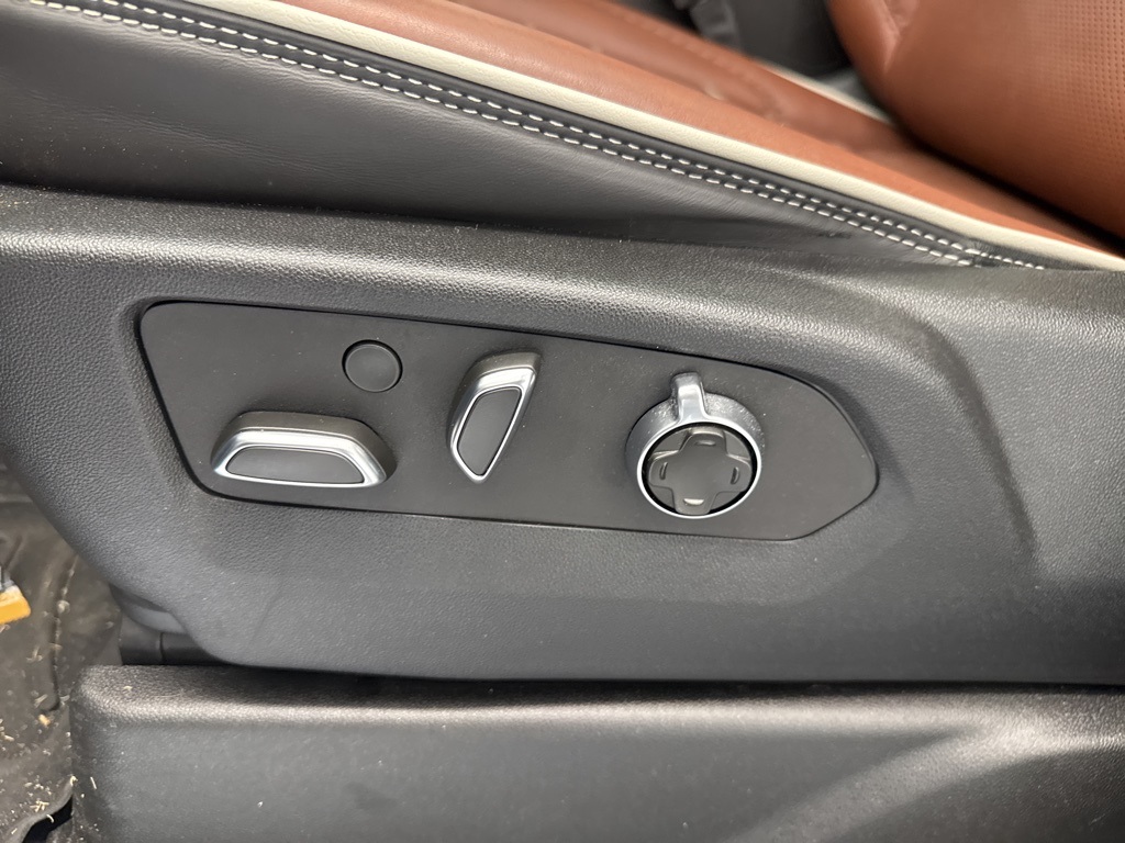 2024 Gmc Yukon Denali Ultimate photo 10