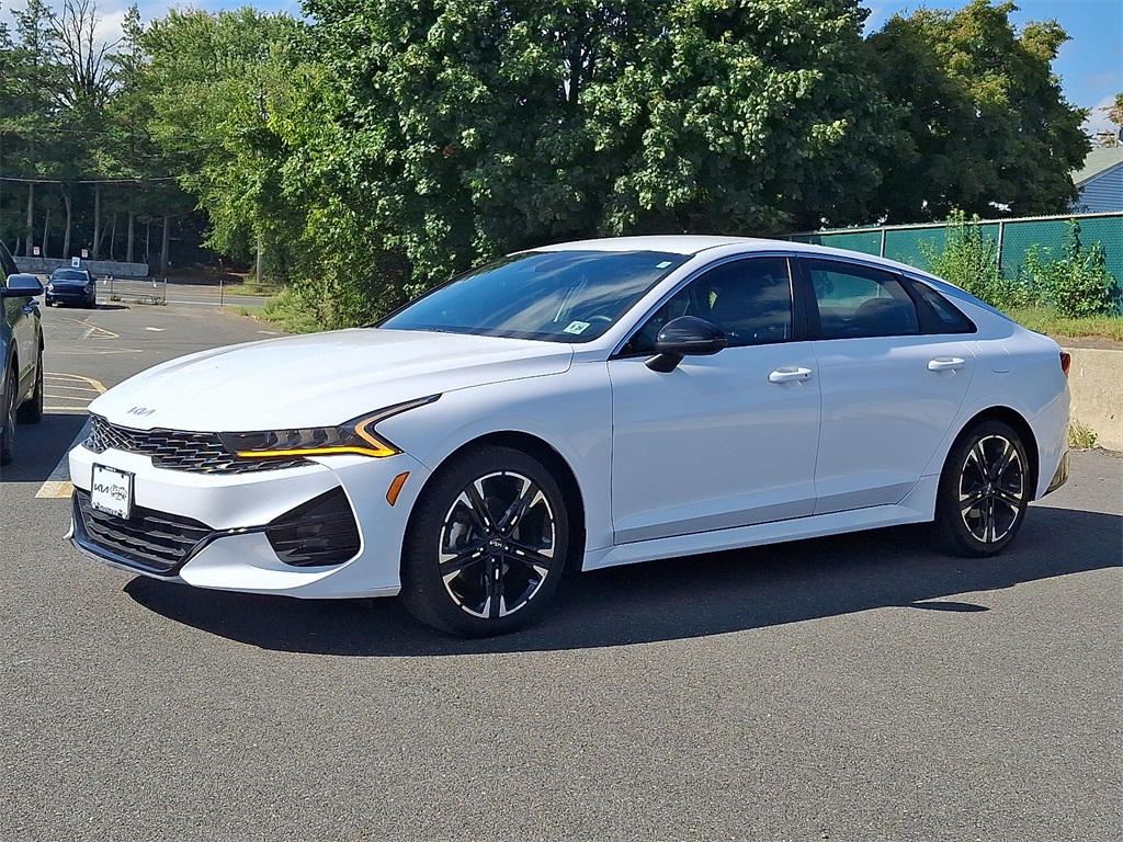 2022 Kia K5 GT-Line photo 3