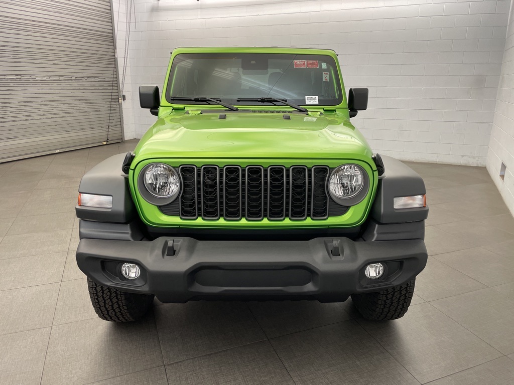 2025 Jeep Wrangler S photo 4