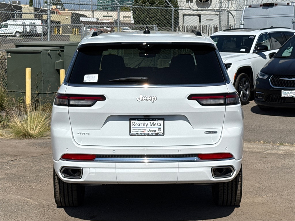 2025 Jeep Grand Cherokee Overland photo 10