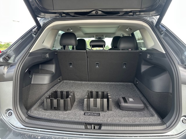 2025 Volkswagen Tiguan SE photo 20