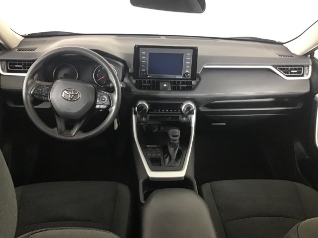 2021 Toyota RAV4 LE photo 13