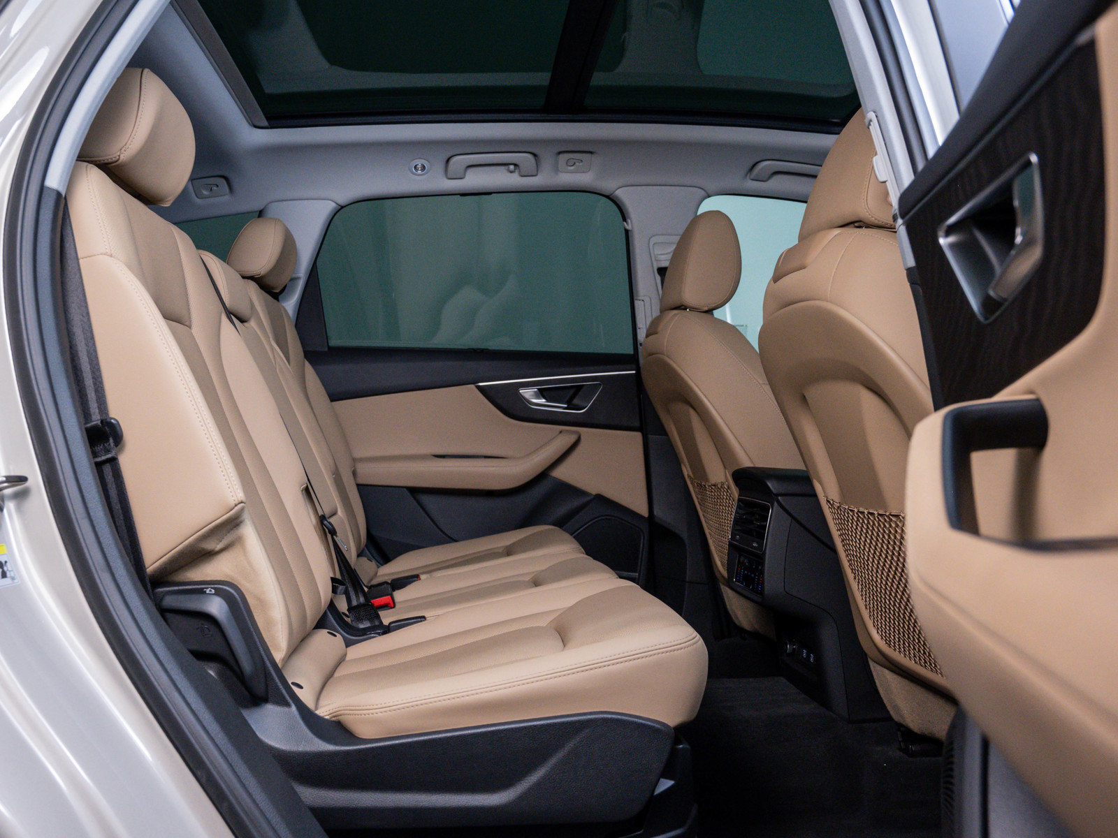2021 Audi Q7 Premium Plus photo 12