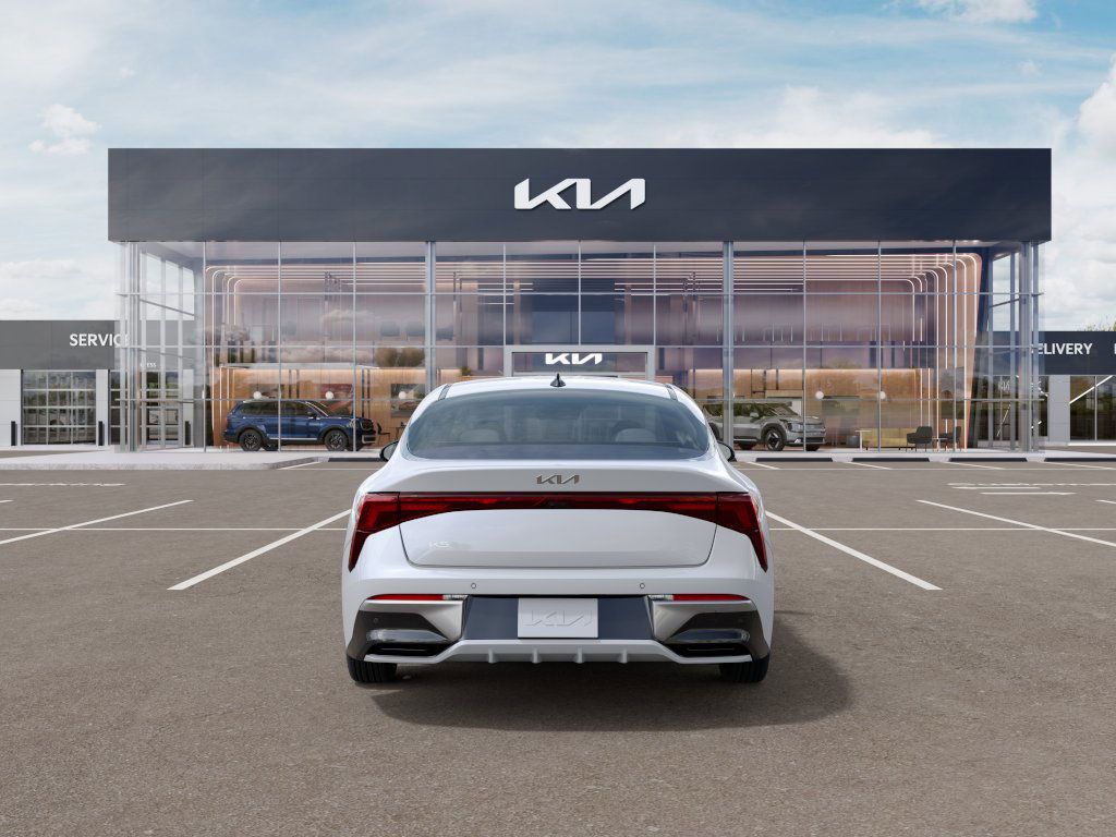 2025 Kia K5 LXS photo 5