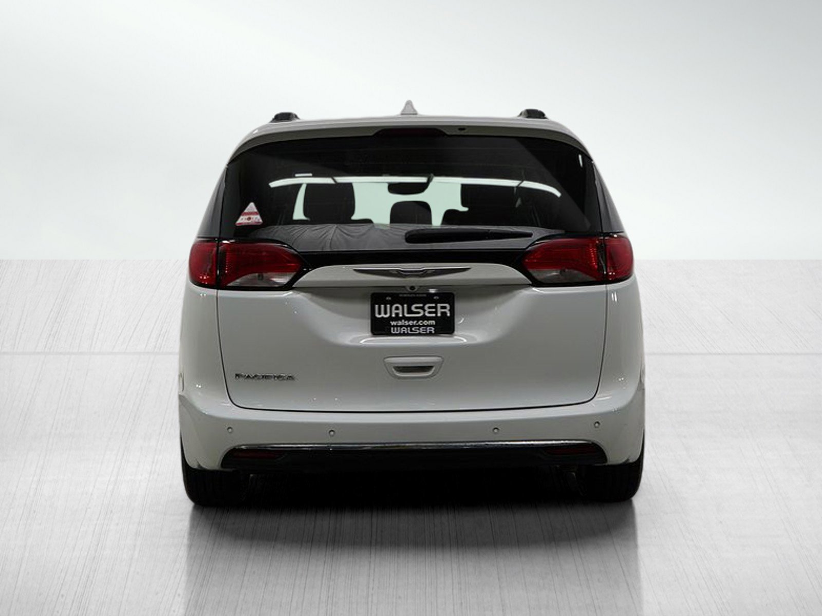 2018 Chrysler Pacifica Touring Plus photo 4