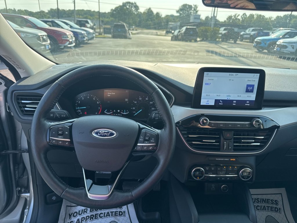 2021 Ford Escape SEL photo 18