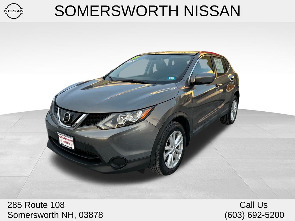 2018 Nissan Rogue Sport S's photo
