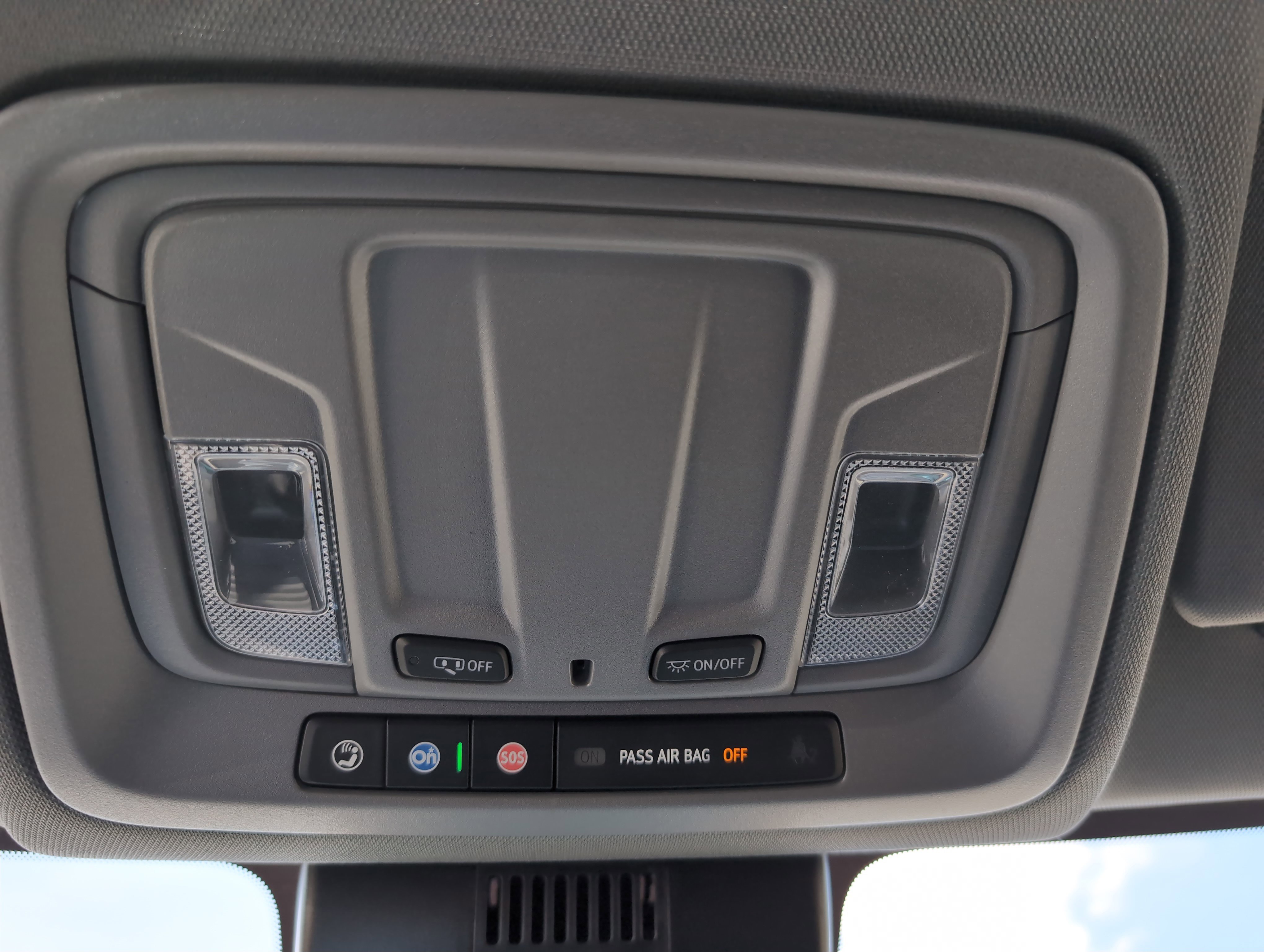 2025 Chevrolet Silverado 1500 photo 9