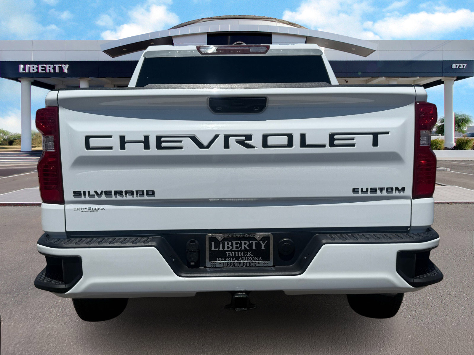 2024 Chevrolet Silverado 1500 Custom photo 3