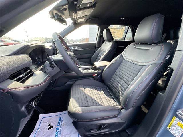 2026 Ford Explorer ST-Line photo 3