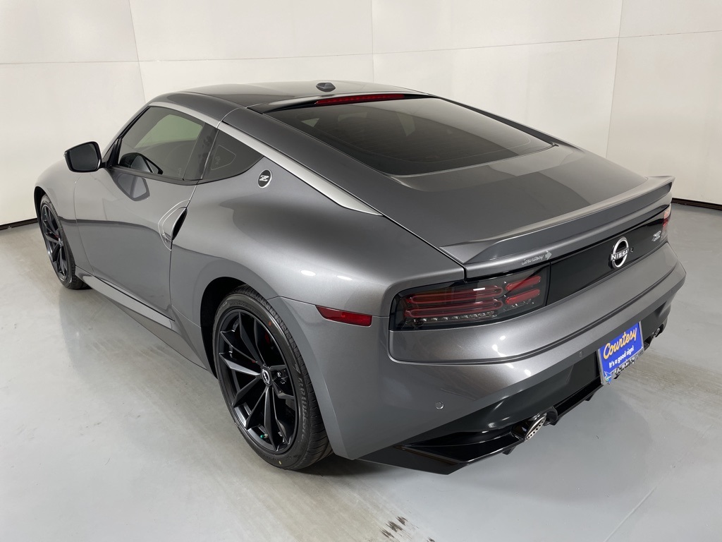 2025 Nissan Z Performance photo 6
