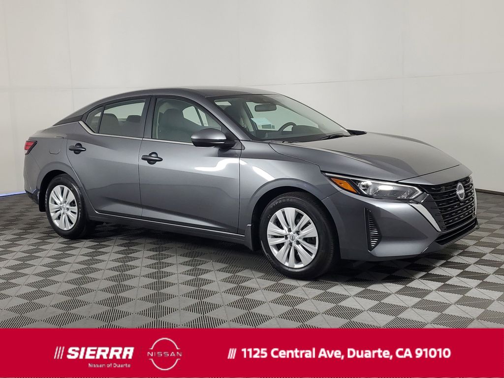 2025 Nissan Sentra S's photo